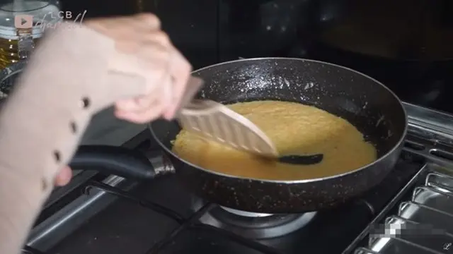 6 Penampakan Dapur Laudya Cynthia Bella, Bersih dan Alat Masak Lengkap