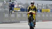 Pembalap Kalex, Alex Rins, yang akan hijrah ke Suzuki di akhir musim 2015. (JEAN-FRANCOIS MONIER / AFP)