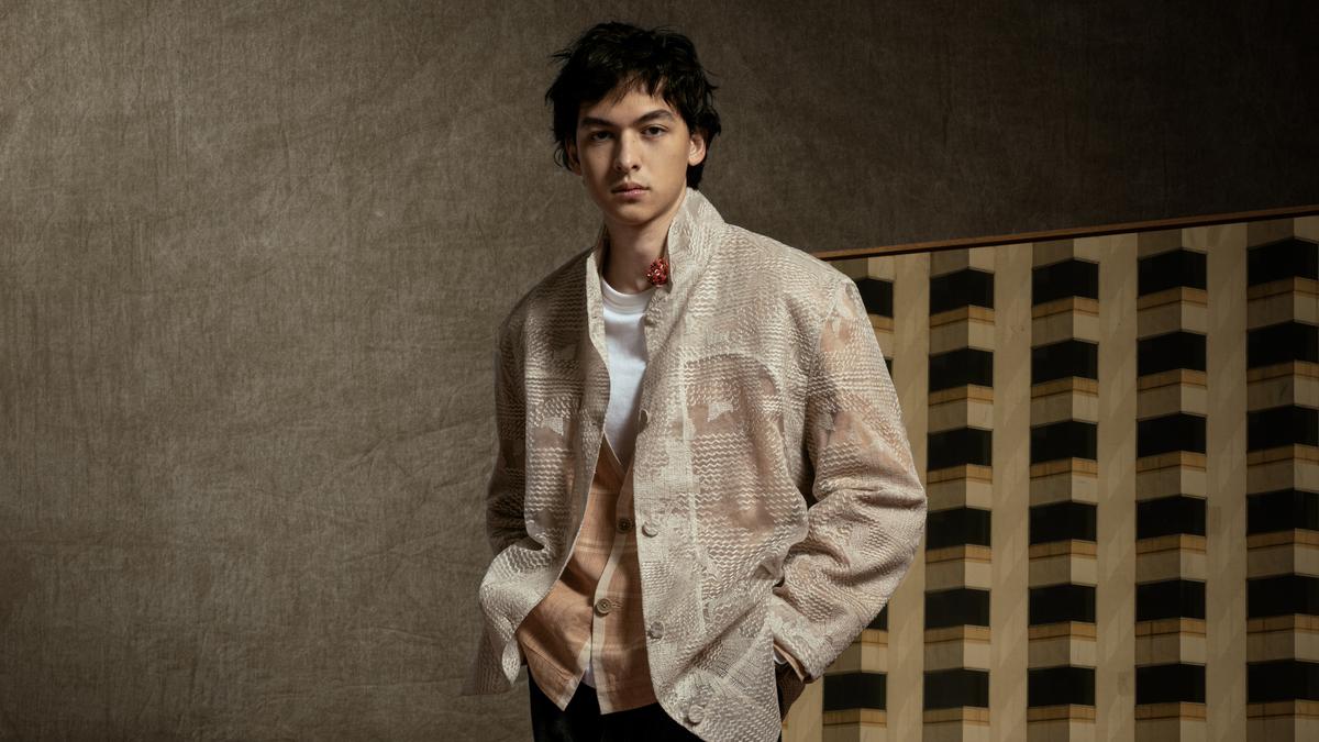 SAPTO DJOJOKARTIKO Buka Babak Baru #SAPTOJOHeritage Lewat Menswear yang Tenang dan Berkarakter