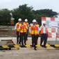 Presiden RI Joko Widodo (Jokowi) meninjau kemajuan pembangunan Kereta Bandara Soekarno Hatta, Tangerang, Banten. (Foto: Ilyas istianur/Liputan6.com)