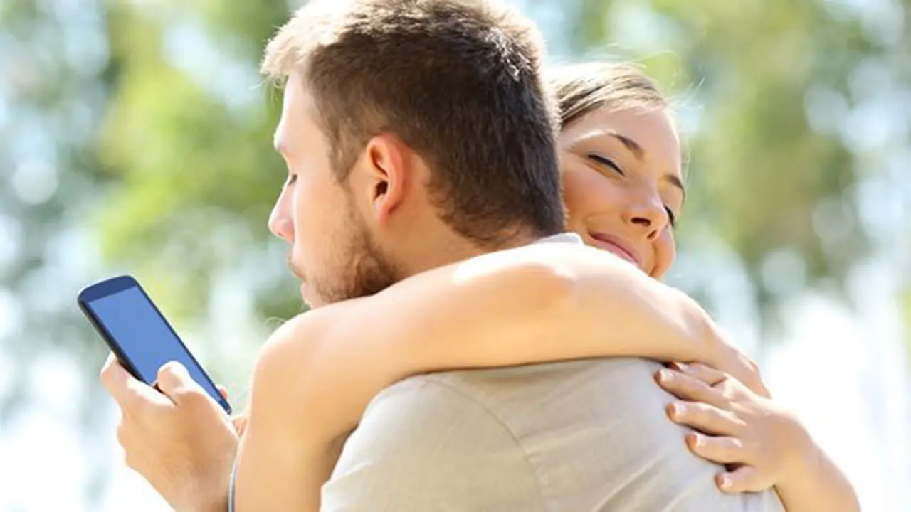 Selingkuh menimbulkan luka./Copyright shutterstock.com