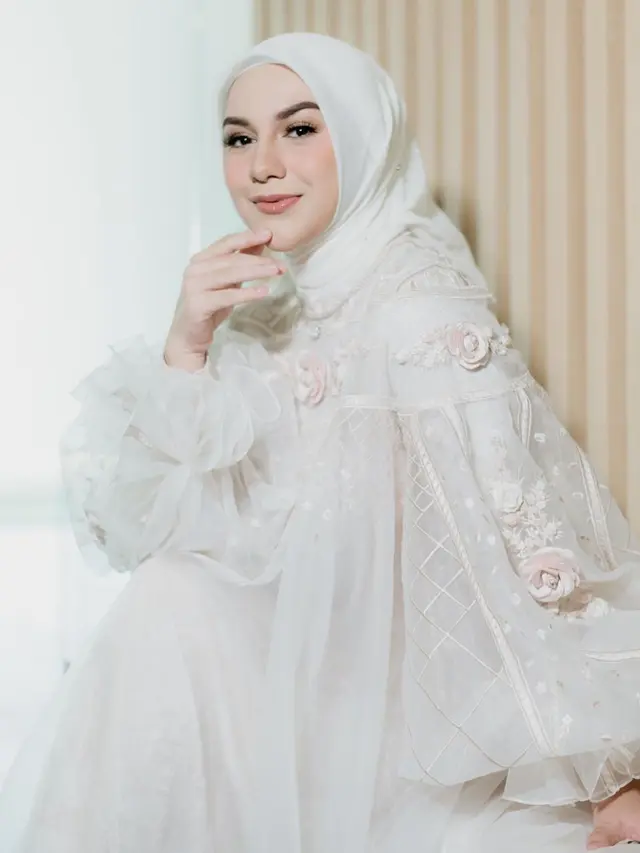 Detail Fashion Irish Bella