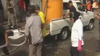 [VIDEO] Lihat Iringan Jenazah Warga, Risma Panggil Ambulans