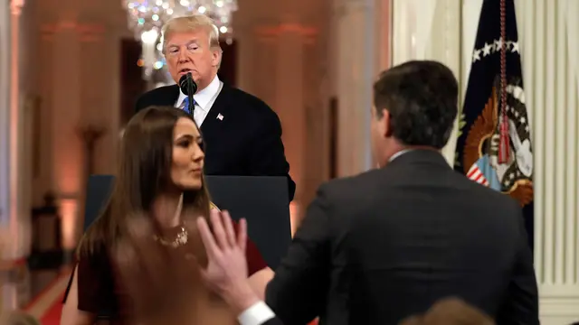 Donald Trump Bertengkar dengan Jurnalis CNN