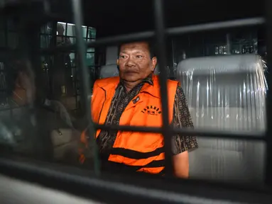 Usai Diperiksa, KPK langsung menahan mantan hakim Pengadilan Tipikor Bandung, Ramlan Comel, Jakarta, Kamis (14/8/2014) (Liputan6.com/Miftahul Hayat)