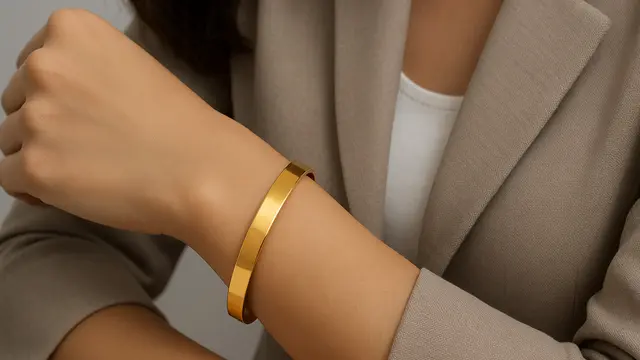 Model Gelang Emas Bangle 24 Karat Polos, Cantik untuk Semua Gaya
