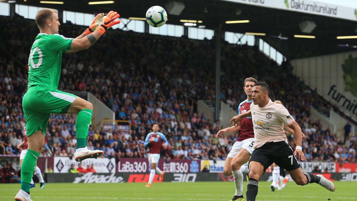 Cari Pengganti Cech, Arsenal Disarankan Rekrut Joe Hart