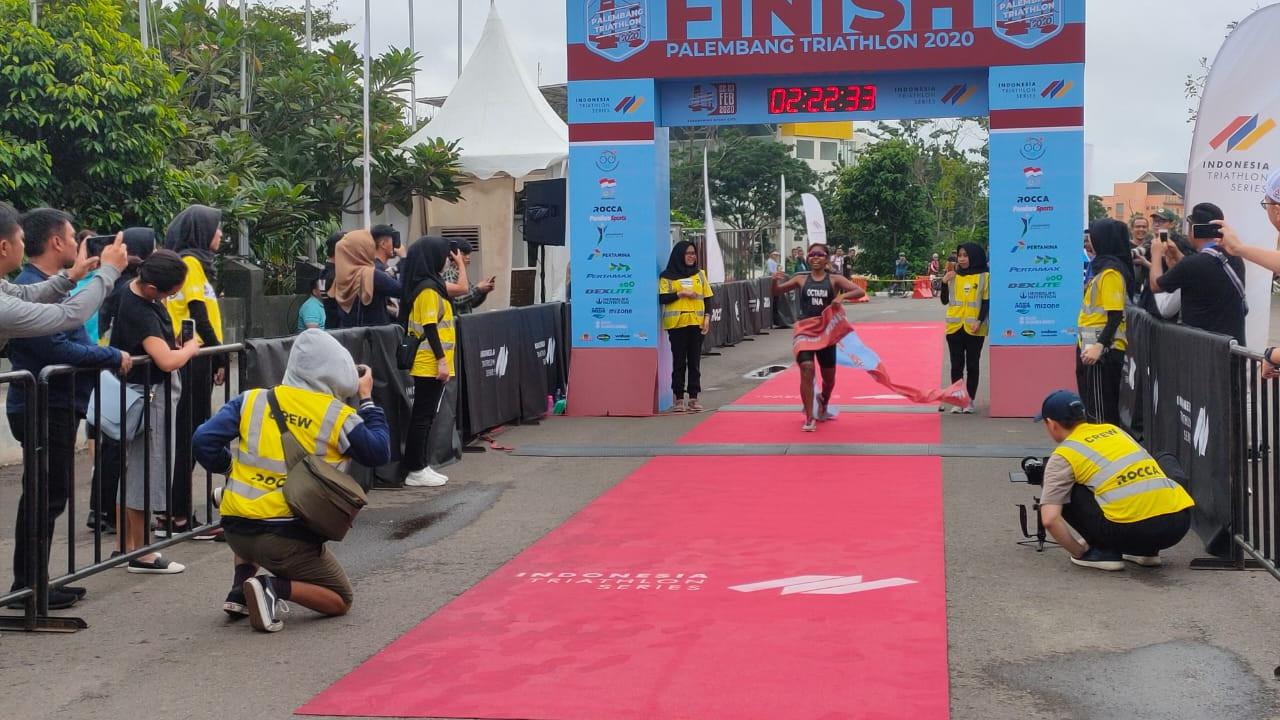 Peraih Perunggu Sea Games Filipina Raih Waktu Tercepat Triathlon di Palembang