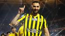 Karim Benzema hijrah ke Liga Arab Saudi untuk memperkuat Al Ittihad dengan status bebas transfer saat kontraknya bersama Real Madrid yang telah dibelanya sejak 2009 tuntas pada 30 Juni 2023. Ia dikontrak Al Ittihad selama dua tahun dengan bayaran 200 juta euro atau setara Rp3,2 triliun per musim. (twitter.com/ittihad)