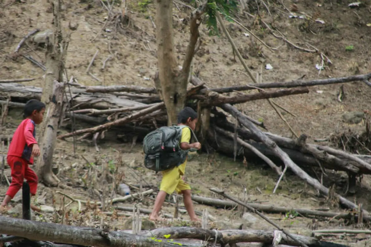 Kesunyian Dusun Terpencil di Bonebol, Hidup Terisolasi Tanpa Gawai
