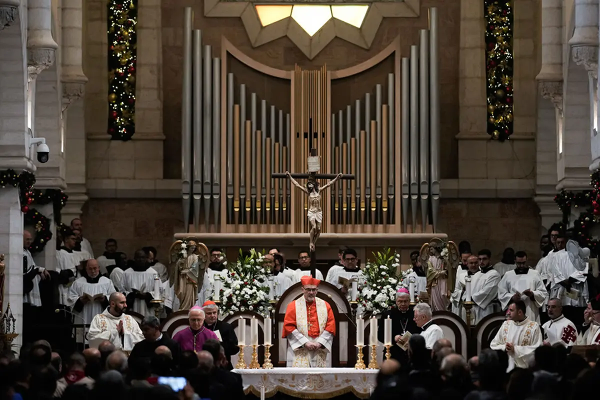 Misa Malam Natal Gereja Kelahiran Yesus