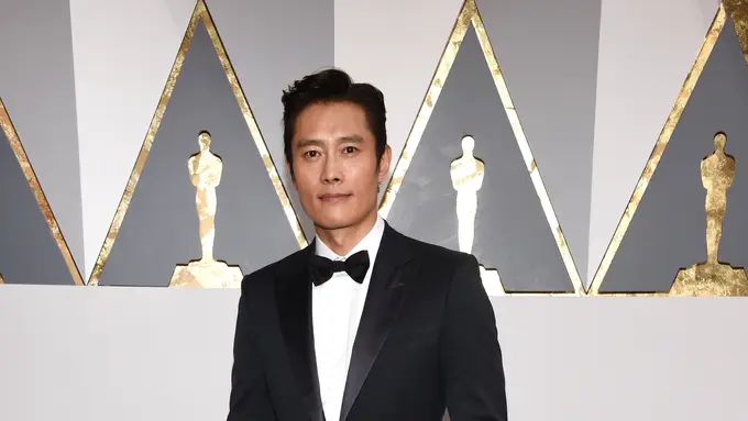 [Bintang] Lee Byung Hun Tampil di MV Terbaru PSY