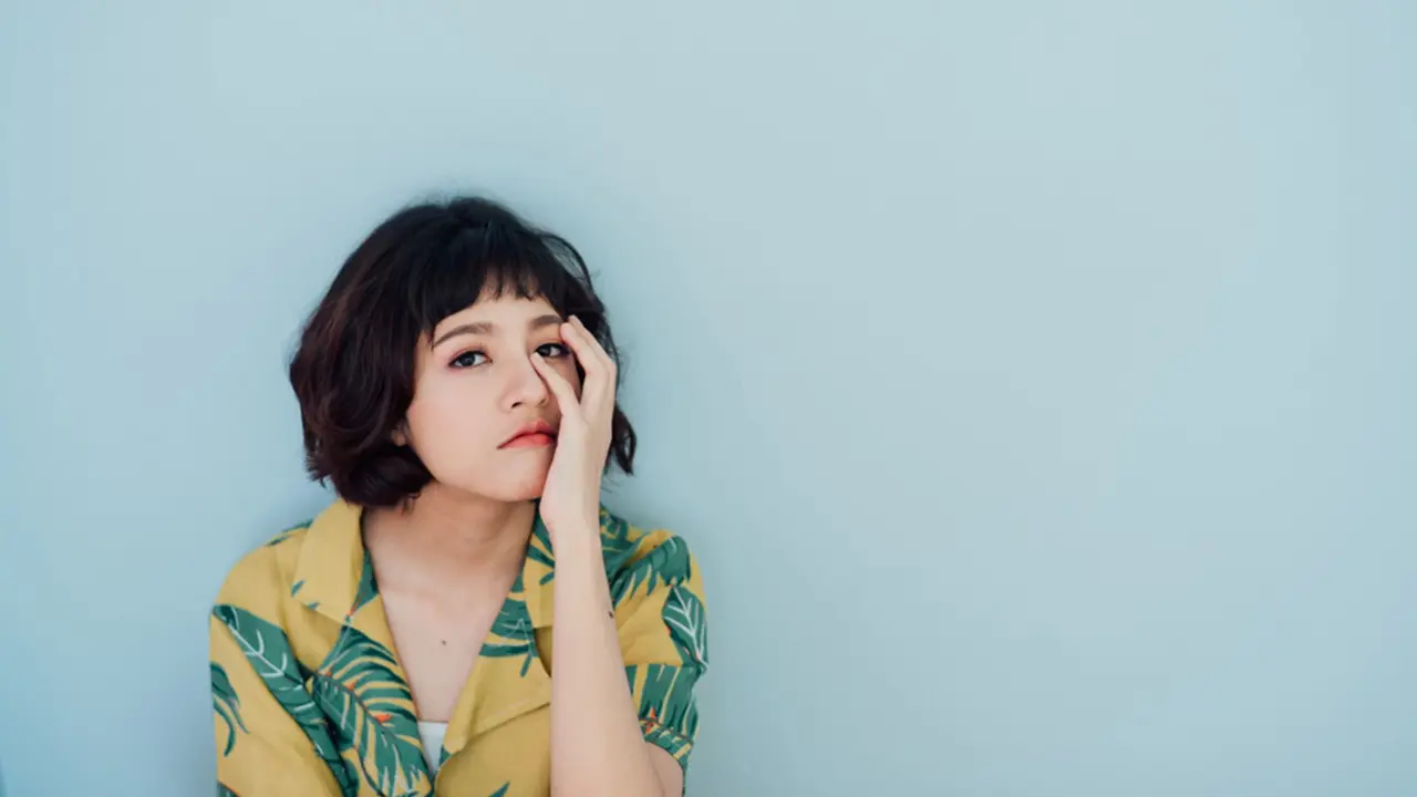 pura-pura bahagia