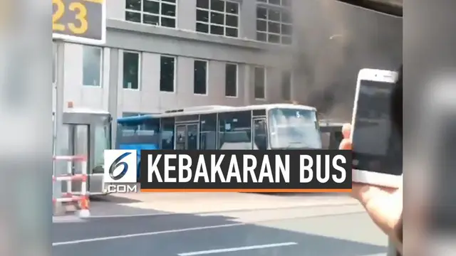 VIDEO: Bus Terbakar di Bandara Ngurah Rai