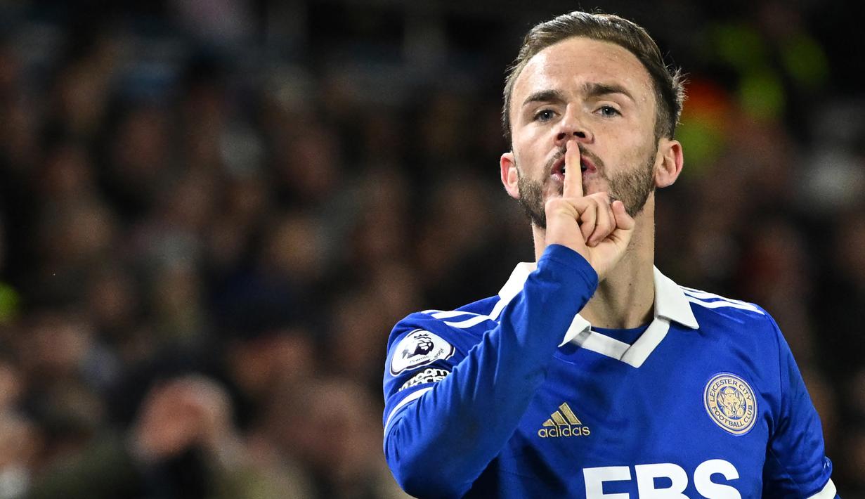 Setelah nyaris merebut gelar juara Liga Inggris musim 2022/2023, Arsenal diprediksi akan mati-matian musim depan untuk tak lagi mengulangi kesalahan terpeleset di akhir musim. Kedalaman skuad menjadi harga mati untuk mengantisipasi kejadian serupa yang menimpa pasukan Mikel Arteta terulang. Lima pemain berikut berpotensi untuk didatangkan Arsenal demi menjadi yang terbaik di kasta teratas sepak bola Inggris, mengulang raihan 20 tahun lalu saat terakhir kali The Gunners menjuarai Liga Inggris musim 2003/2004. (AFP/Oli Scarff)