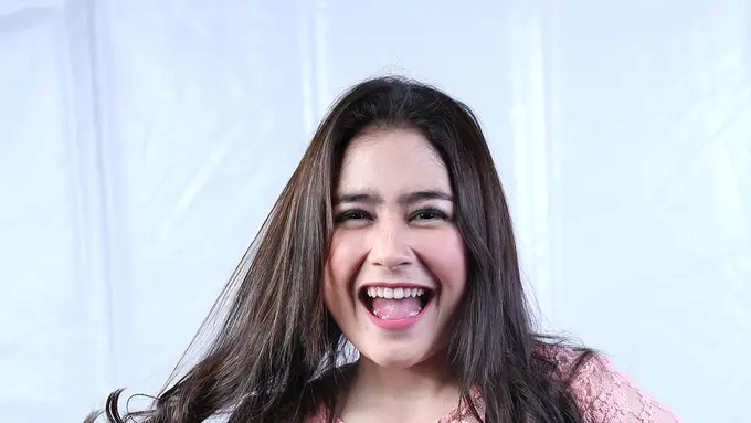 [Bintang] Prilly Latuconsina