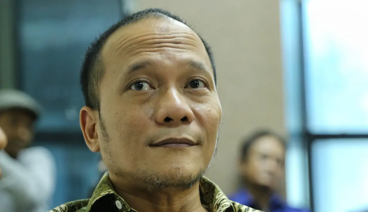 Penyanyi rap Iwa Kusuma atau lebih dikenal Iwa K, divonis enam bulan dikurangi masa rehabilitasi. Rabu (27/9) Pengadilan Negeri Tangerang membacakan putusan kasus narkotika golongan 1 jenis ganja dengan terdakwa Iwa Kusuma. (Adrian Putra/Bintang.com)