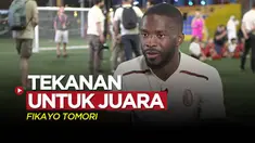 Berita video Fikayo Tomori mengungkapkan bahwa adanya tekanan untuk timnya, AC Milan, menjadi juara Liga Italia (Serie A) musim 2021/2022.
