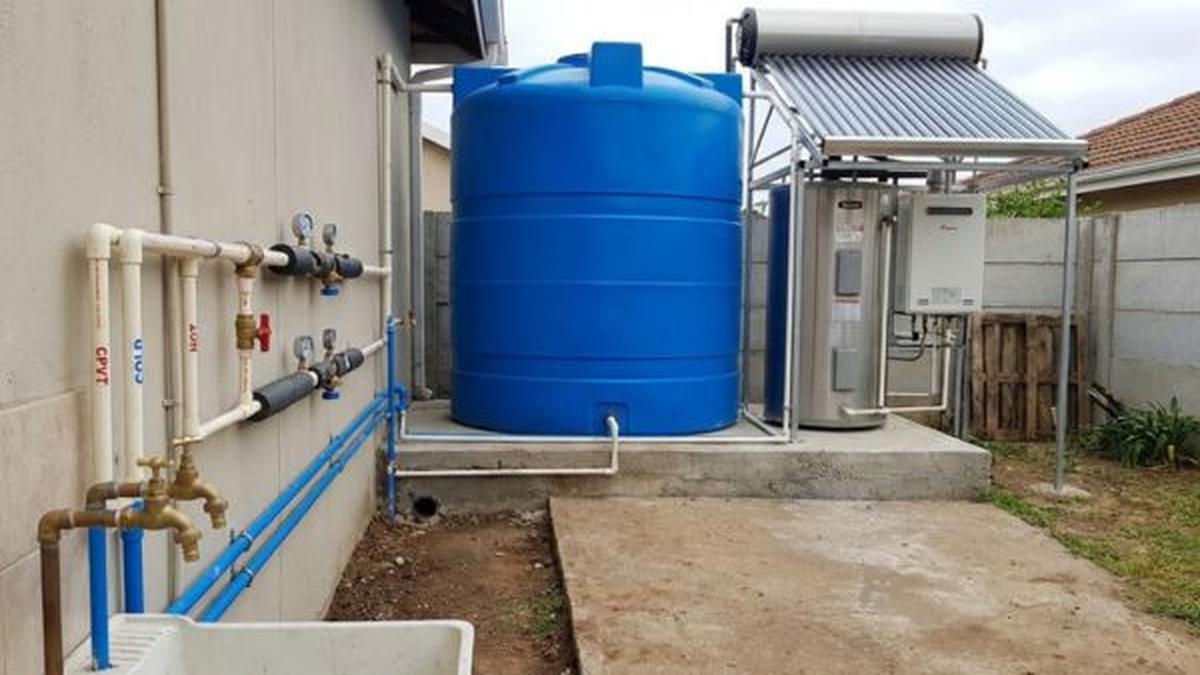 8 Sistem Pipa Ideal dari Toren ke Kran Rumah, Solusi Distribusi Air Mengalir Lancar