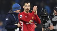 Henrikh Mkhitaryan meninggalkan Manchester United pada 22 Januari 2018. Ia ditaksir memiliki banderol sebesar 35 juta euro. Kala itu, Pemain Armenia tersebut dilepas menuju Arsenal dengan mahar 34 juta euro. Mkhitaryan sendiri sempat menjadi andalan di lini tengah Setan Merah dengan mengoleksi 13 gol dan 11 assist dalam  63 kali penampilannya saat berseragam Setan Merah. (AFP/Ben Stansall)
