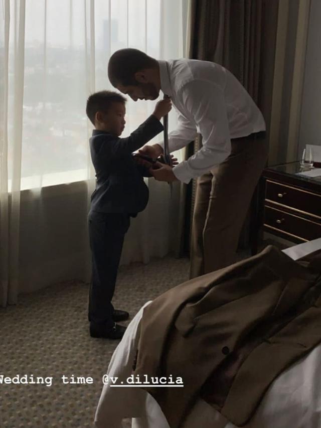 Menilik Kebaya Pengantin Adinda Bakrie Rancangan Putra Prabowo Subianto