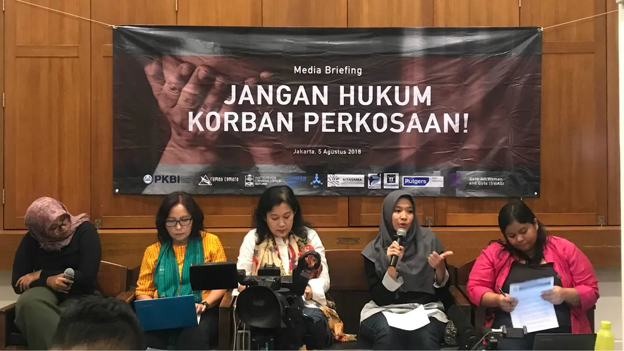 Aliansi Keadilan untuk Korban Perkosaan mengecam pidana penjara terhadap WA (15), korban pemerkosaan yang melakukan aborsi.
