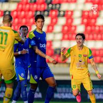 Gelandang Persebaya Surabaya, Francisco Rivera, ketika melawan Arema FC. (Bola.com/Dok.Instagram Persebaya Surabaya).