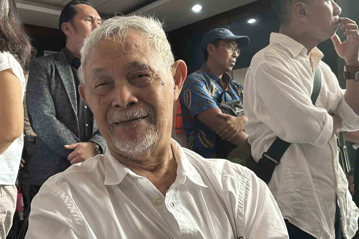 Goenawan Mohamad hadir di Pengadilan Tipikor Jakarta pada, Selasa (30/6/2026), untuk memberikan dukungan ke Nadiem Makarim.