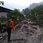 Banjir bandang menerjang kawasan Gunung Mas, Desa Tugu Selatan, Kecamatan Cisarua, Puncak, Bogor. (Liputan6.com/Achmad Sudarno)