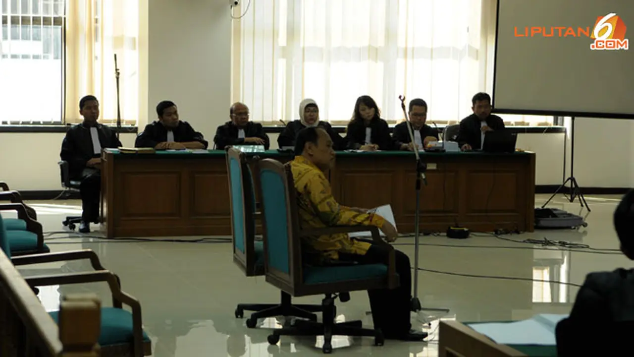 djoko-susilo-sidang-lagi-130827c.jpg