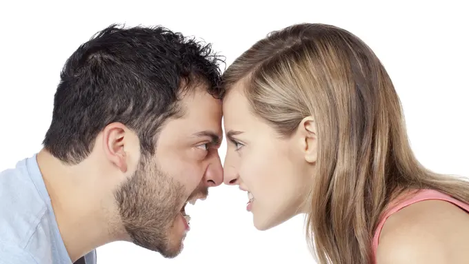 5 Hal yang Tidak Boleh Kamu Katakan Ketika Sedang Bertengkar