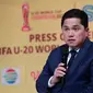Ketua Umum PSSI, Erick Thohir saat memberikan statement dalam konferensi pers SCM sebagai Official Broadcaster Piala Dunia U-20 2023 di Jakarta, Selasa (28/2/2023). (Bola.com/Muhammad Iqbal Ichsan)