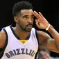 Potnt guard Memphis Grizzlies, Mike Conley, mencetak rekor kontrak termahal sepanjang sejarah NBA. (Bola.com/Twitter/NBCSports)