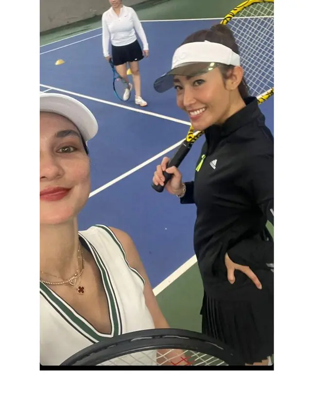 6 Potret Nagita Slavina dengan Geng Tenis RCTC, Kompak Banget