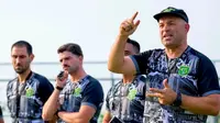 Bernardo Tavares Peringatkan Persebaya, Jangan Terkecoh Posisi Isenmulang FC