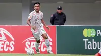 Pemain&nbsp;Persiraja Banda Aceh, Adam Maulana. (Bola.com/Aditya Wany)