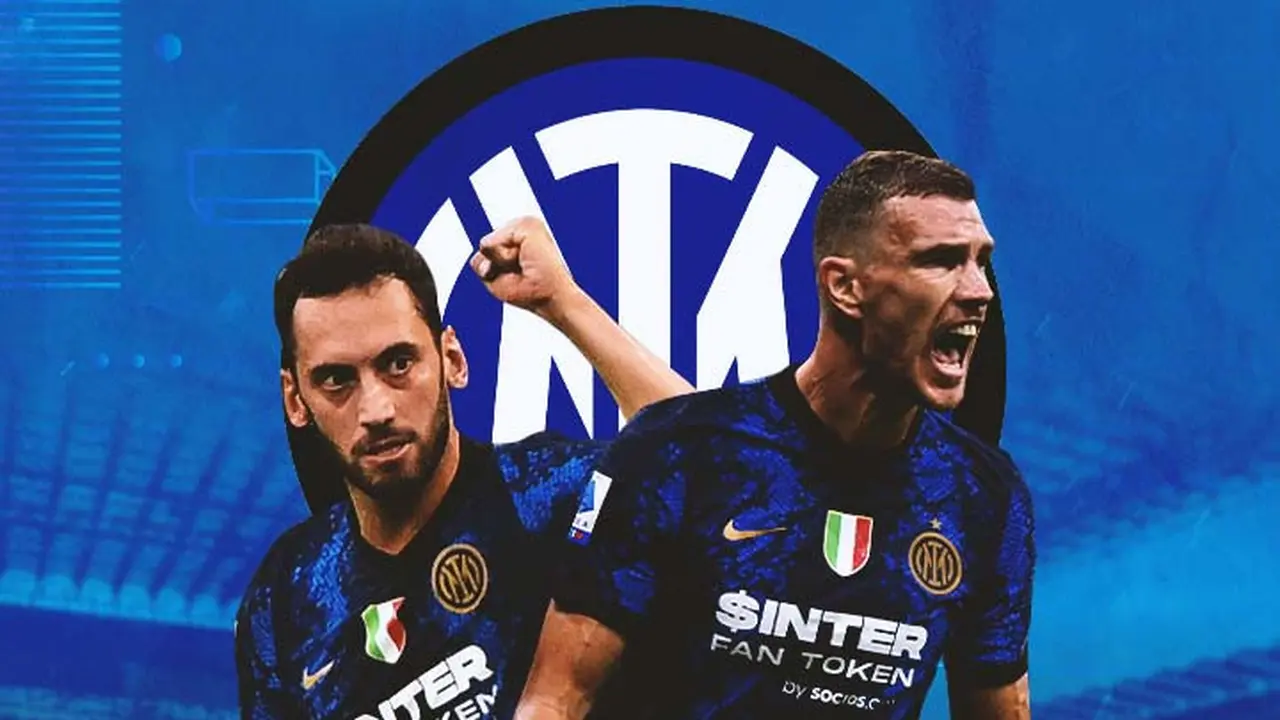 Inter Milan - Hakan Calhanoglu dan Edin Dzeko