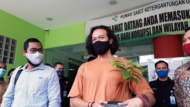 5 Momen Dwi Sasono Bebas Usai 6 Bulan Rehabilitasi, Bahagia Kumpul dengan Keluarga
