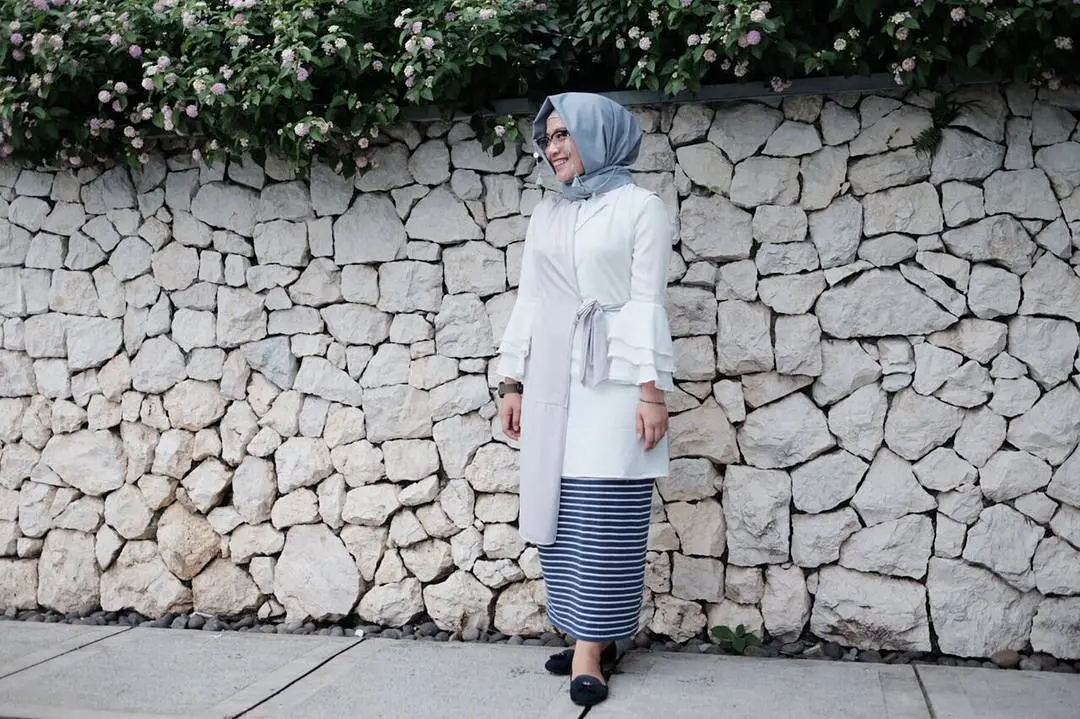 OOTD cewek berhijab yang bikin penampilan kece. (@utyyness/instagram)