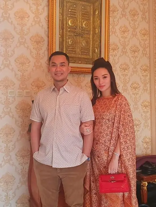 Zaskia Gotik dan Sirajuddin Mahmud (Instagram/zaskiaa_gotik)