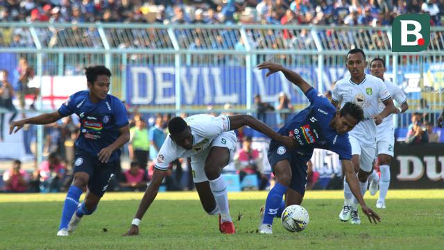 Arema, Persebaya, Amido Balde, Hendro Siswanto