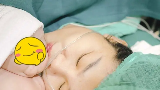 Ditemani Dewi Perssik, Ini 7 Momen Rosa Meldianti Lahirkan Anak Pertama