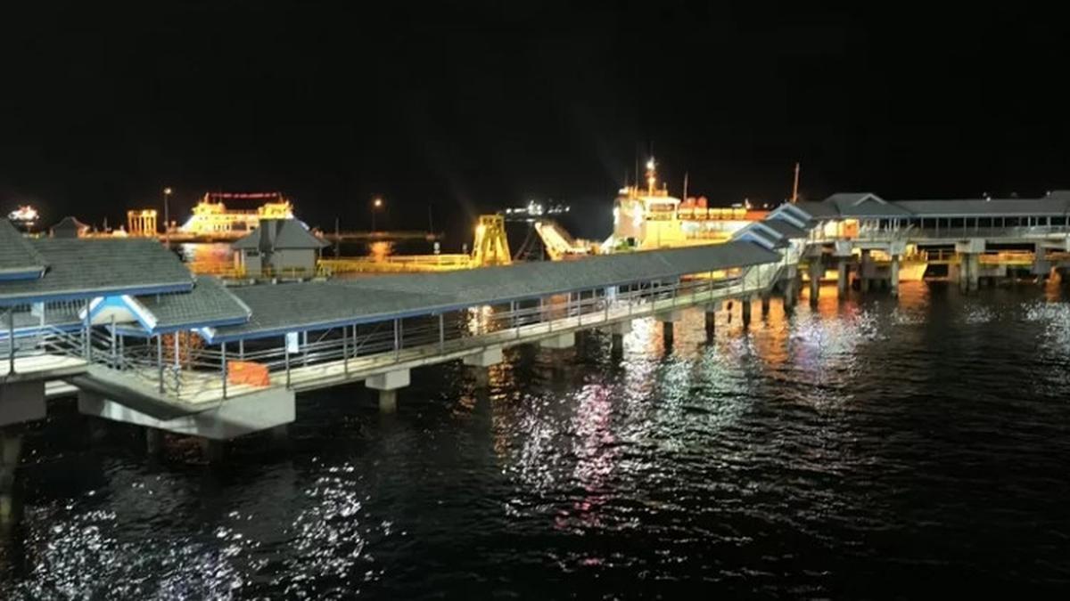 Kapal Feri Tenggelam di Selat Bali, Media Asing Kritisi Lemahnya Standar Keamanan di Indonesia