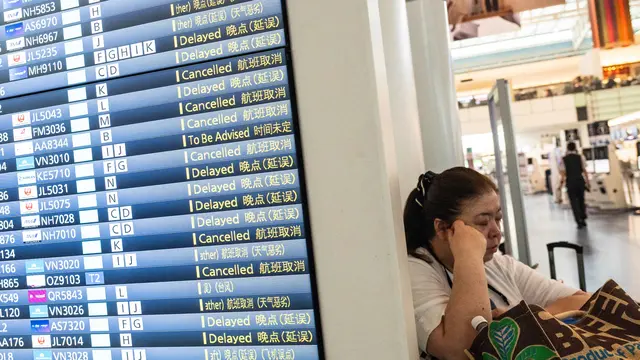 Badai Tropis Jangmi Landa Jepang, Ratusan Jadwal Penerbangan Dibatalkan