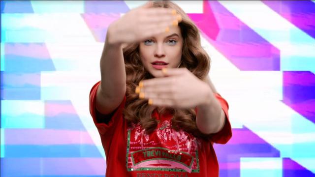 Fendi Luncurkan Koleksi Kaos Menarik Bertemakan Roma