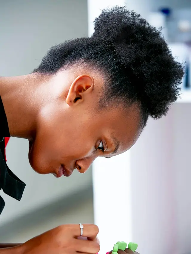 Cegah Jamur, 5 Cara Merawat Kuku Setelah Menggunakan Nail Art dan Press-On Nails