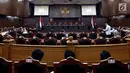 Mahkamah Konstitusi (MK) kembali menggelar sidang lanjutan perkara pengujian UU MD3 terkait hak angket KPK di Jakarta, Selasa (5/9). Sidang menghadirkan Mantan Komisioner KPK, Bambang Widjojanto sebagai saksi ahli. (Liputan6.com/Johan Tallo)