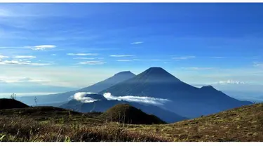 Menikmati momen kebersamaan adalah hal yang ditunggu orang-orang. Hingga beberapa orang ini, rela melakukan apa saja demi menikmati momen tersebut.