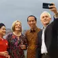 Swafoto Jokowi dengan PM Australia Turnbull (Liputan6.com/ Twitter @jokowi)