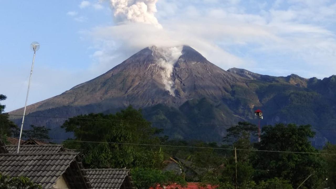 Gunung Merapi Erupsi